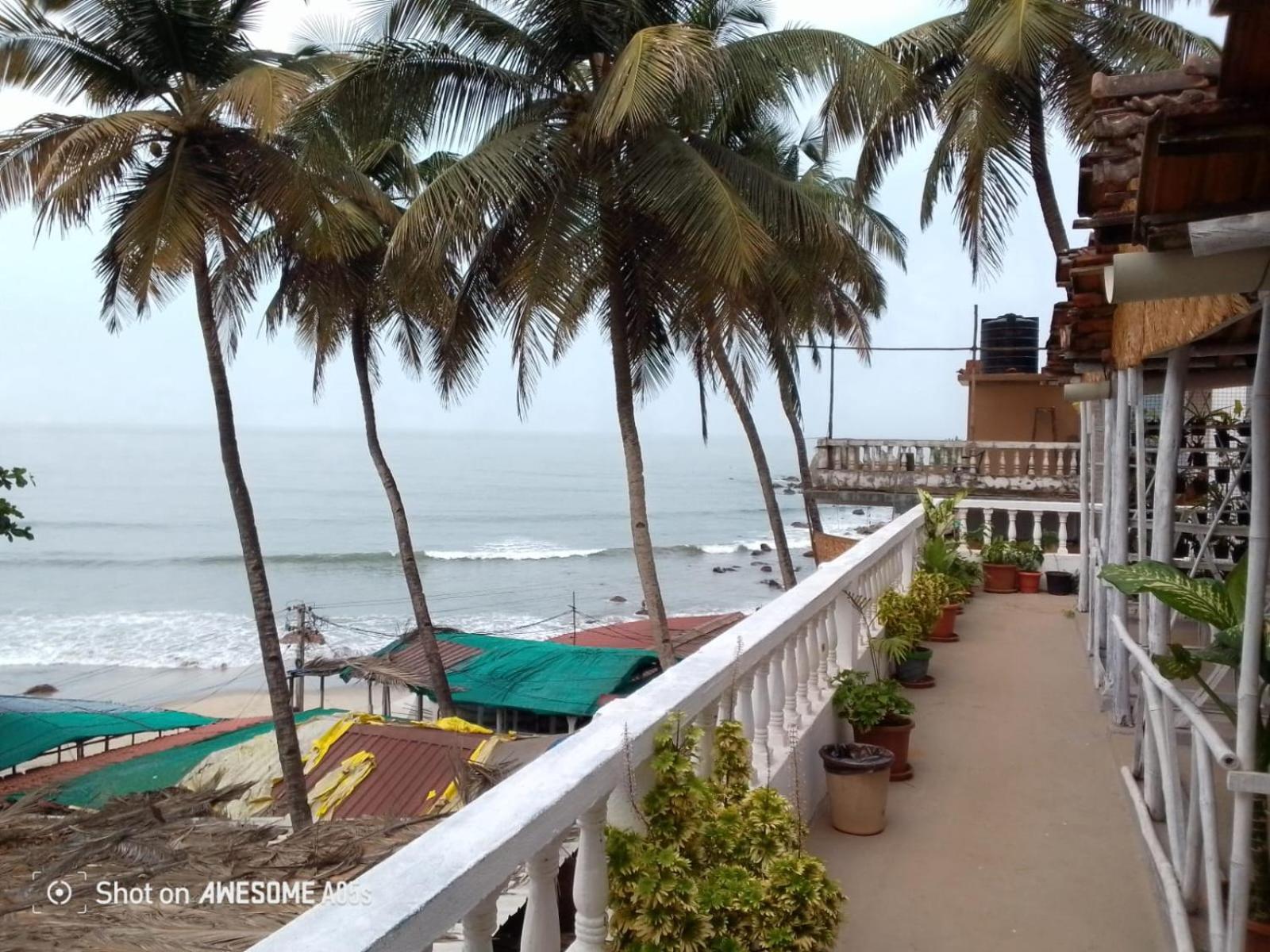 This Is It Beachfront - Rooms, Cafe & Events Arambol Exterior photo