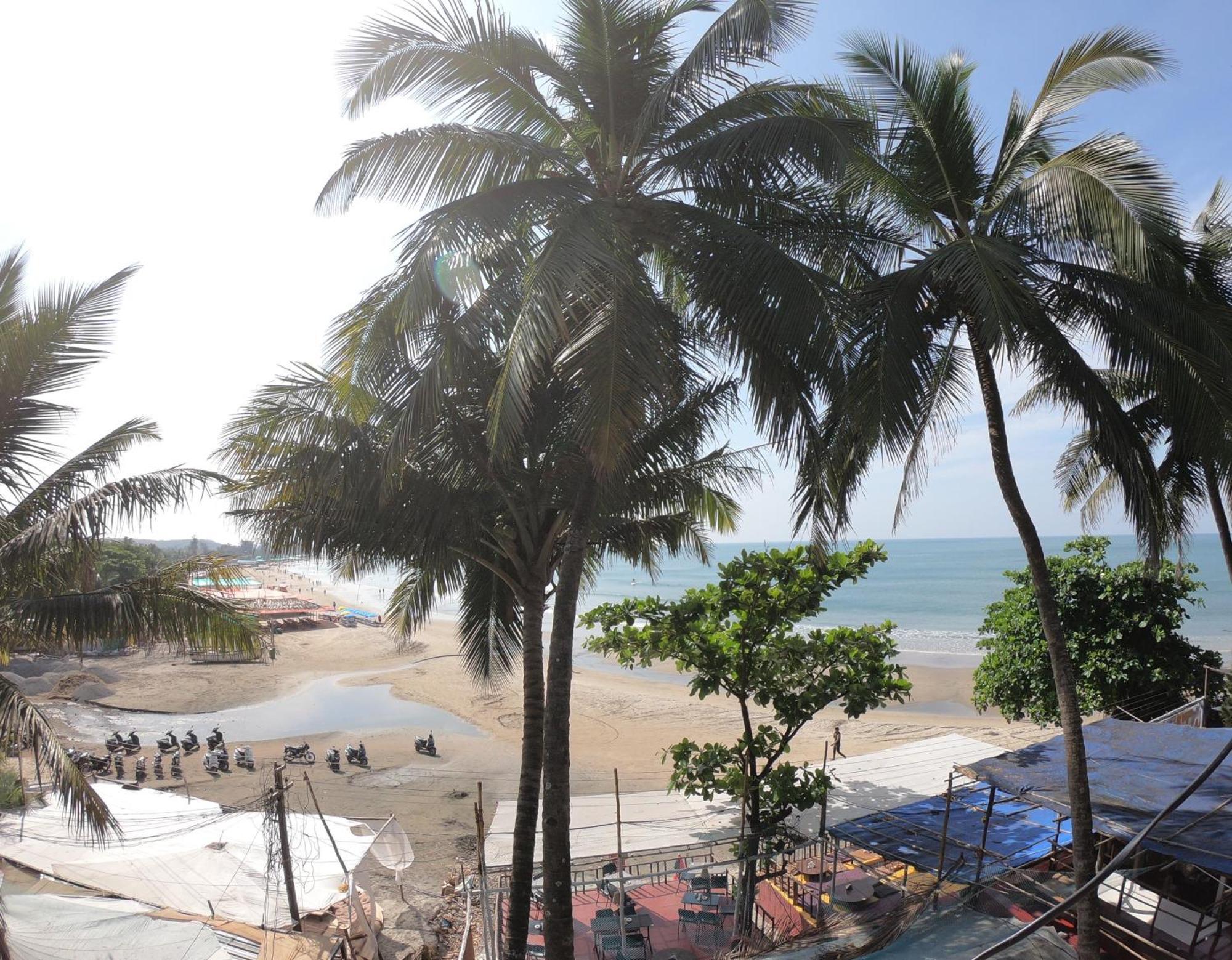 This Is It Beachfront - Rooms, Cafe & Events Arambol Exterior photo